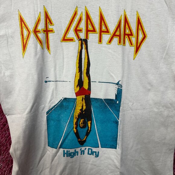 Def Leppard High N Dry Album Cover Art Glam Metal Band Tee S - Picture 2 of 4